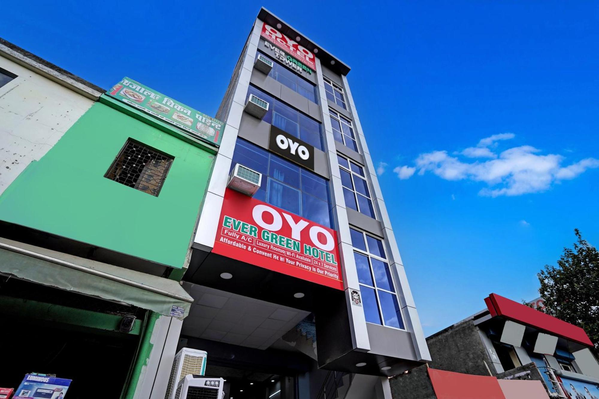 Oyo Flagship Evergreen Tower Hotel Ghaziabad Eksteriør billede